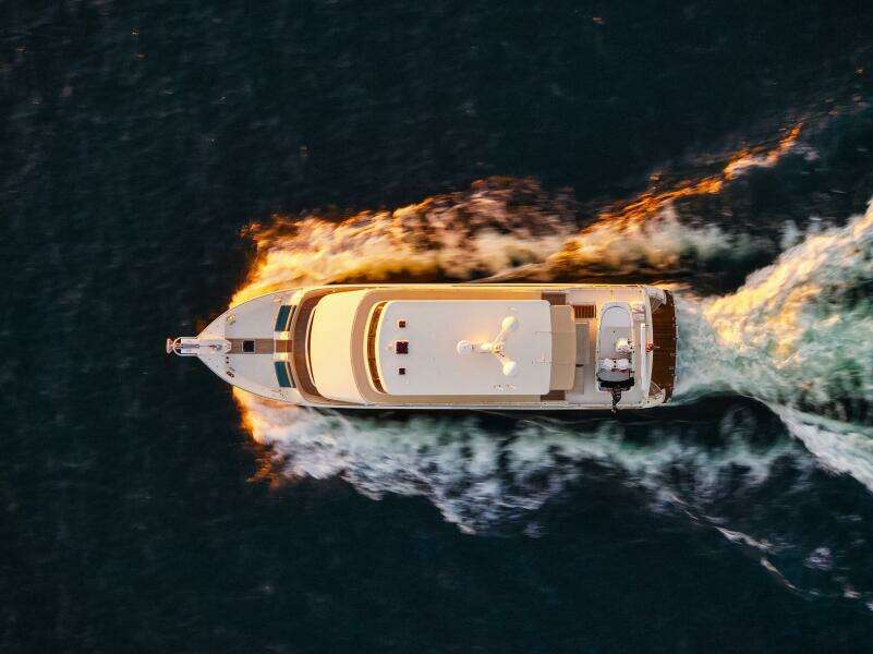 LA BELLA VITA II 72ft Hampton Yacht For Sale