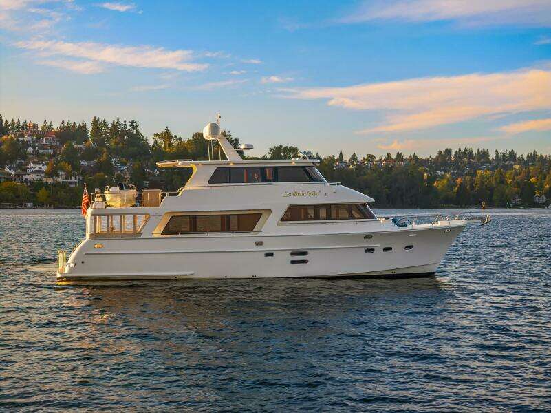 LA BELLA VITA II 72ft Hampton Yacht For Sale