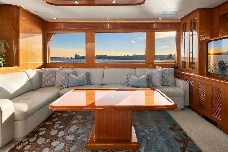 LA BELLA VITA II 72ft Hampton Yacht For Sale