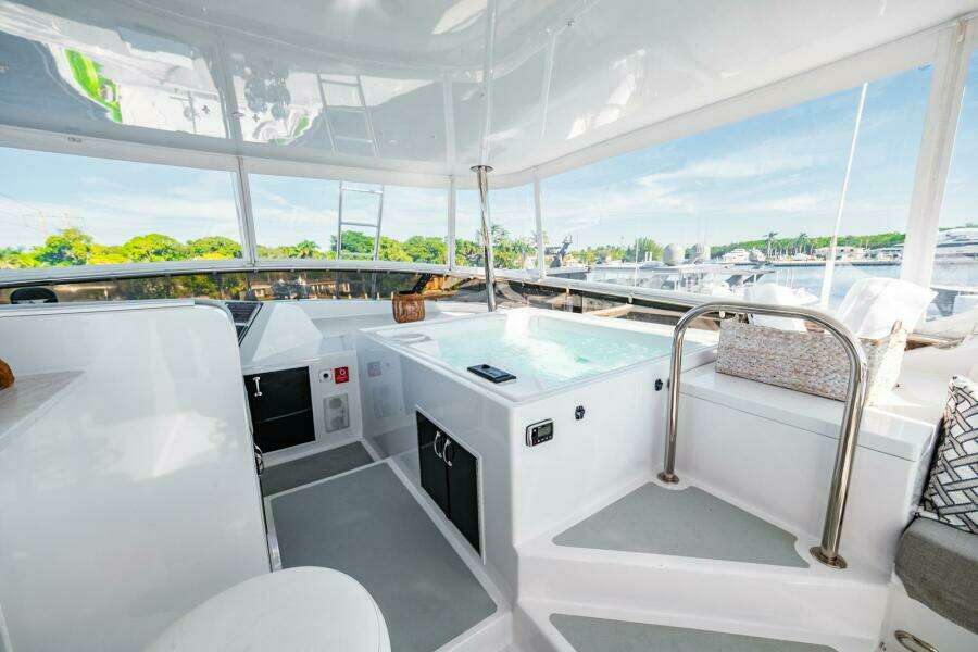 Flybridge Access to Hot Tub  