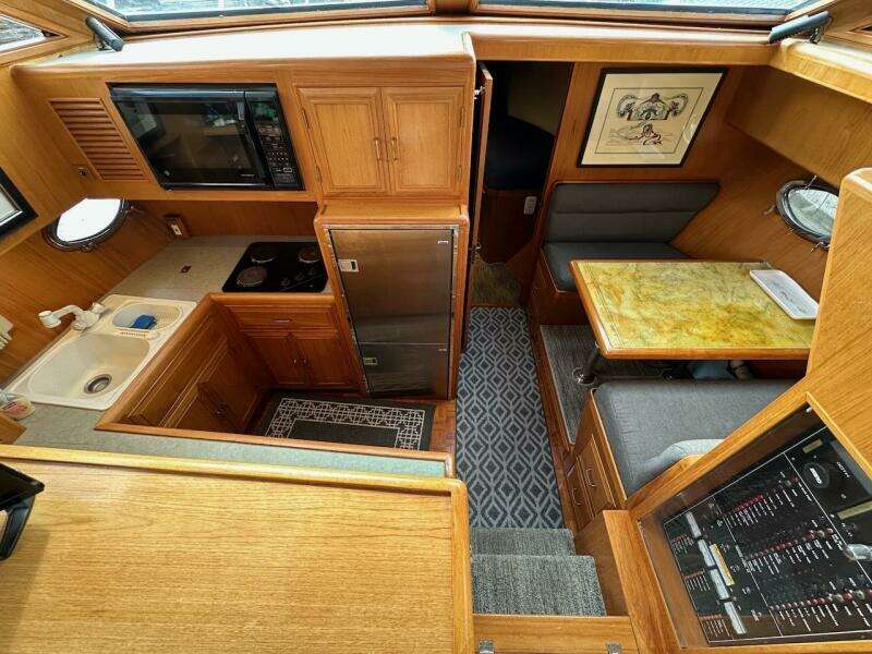 Rover 46ft Ocean Alexander Yacht For Sale