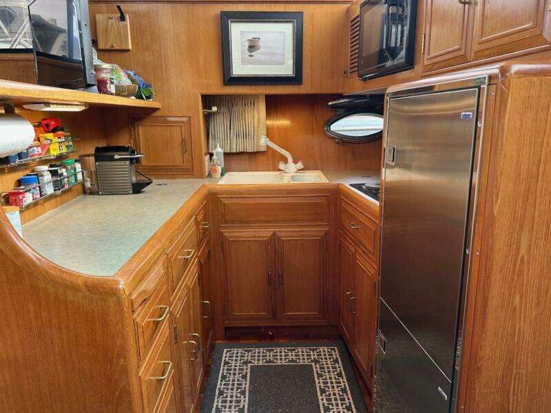 Rover 46ft Ocean Alexander Yacht For Sale