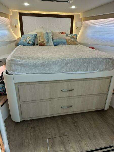 THE LOPEZ DREAM TWO 38ft Regal Yacht For Sale