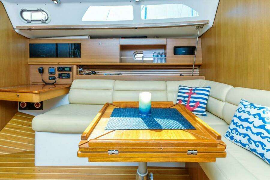 Kia Ora 38ft Catalina Yacht For Sale