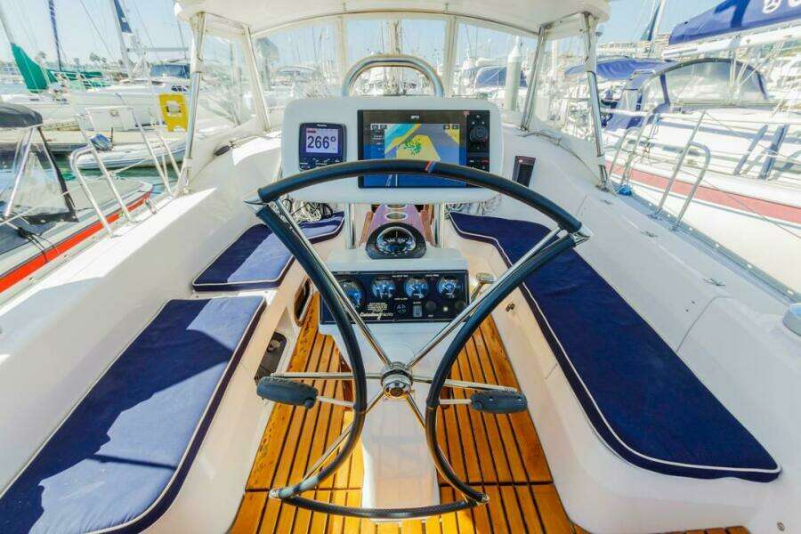 Kia Ora 38ft Catalina Yacht For Sale