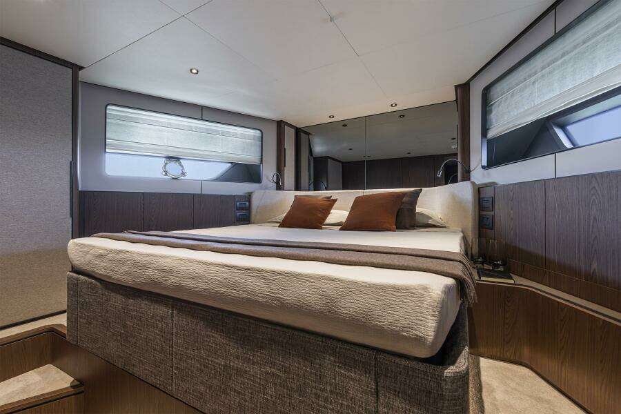 OUR TRADE 58ft Ferretti Yachts Yacht For Sale