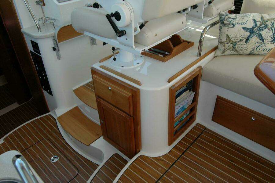 Double D 37ft Back Cove Yacht For Sale
