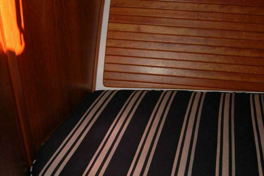 Double D 37ft Back Cove Yacht For Sale