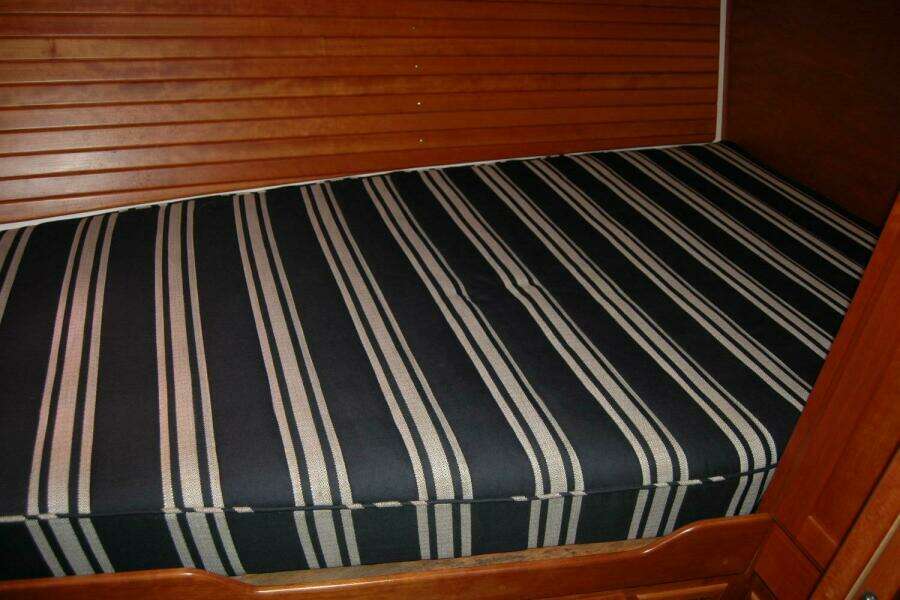 Double D 37ft Back Cove Yacht For Sale