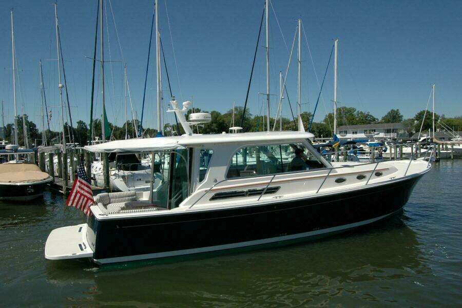 Double D 37ft Back Cove Yacht For Sale