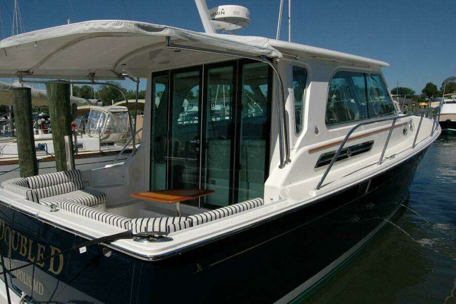 Double D 37ft Back Cove Yacht For Sale
