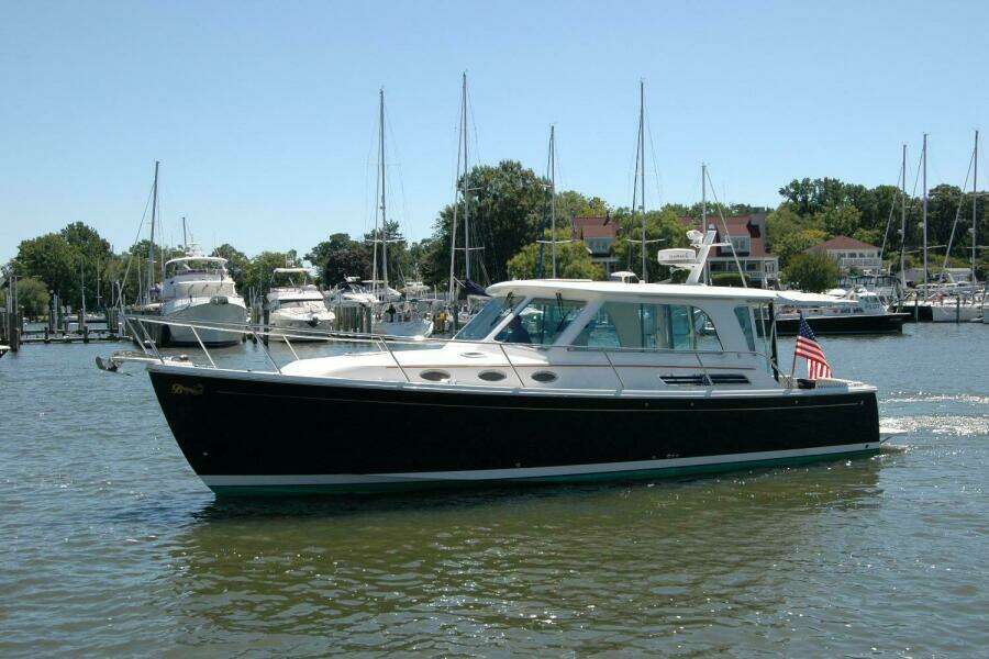 Double D 37ft Back Cove Yacht For Sale