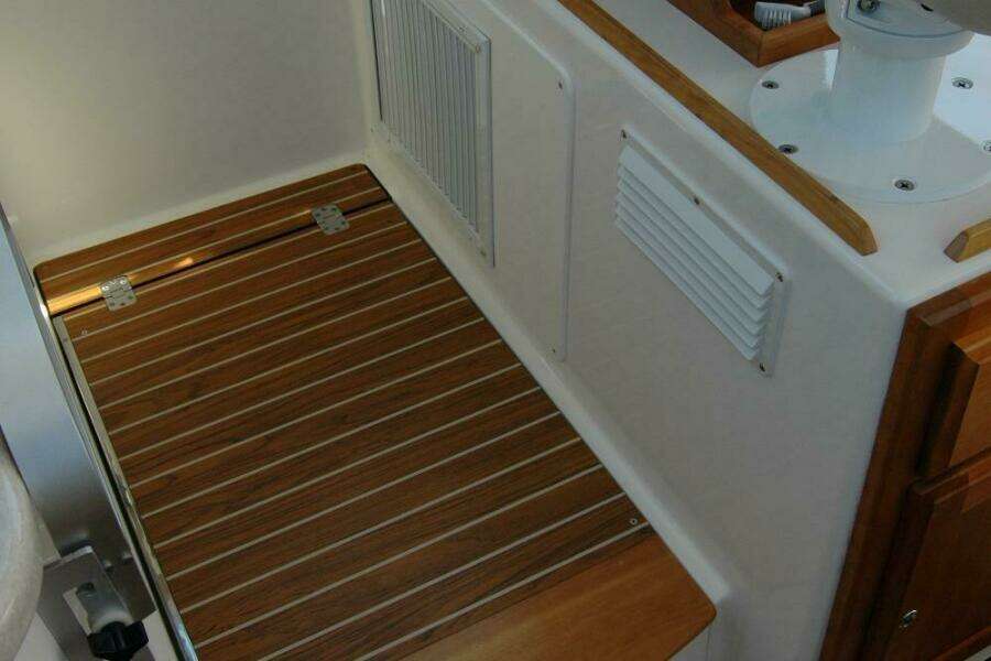 Double D 37ft Back Cove Yacht For Sale