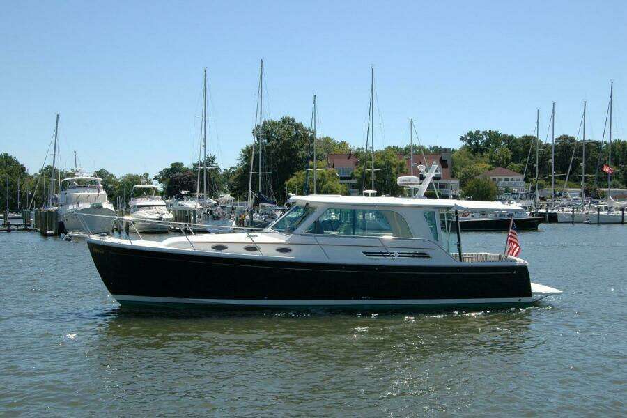 Double D 37ft Back Cove Yacht For Sale