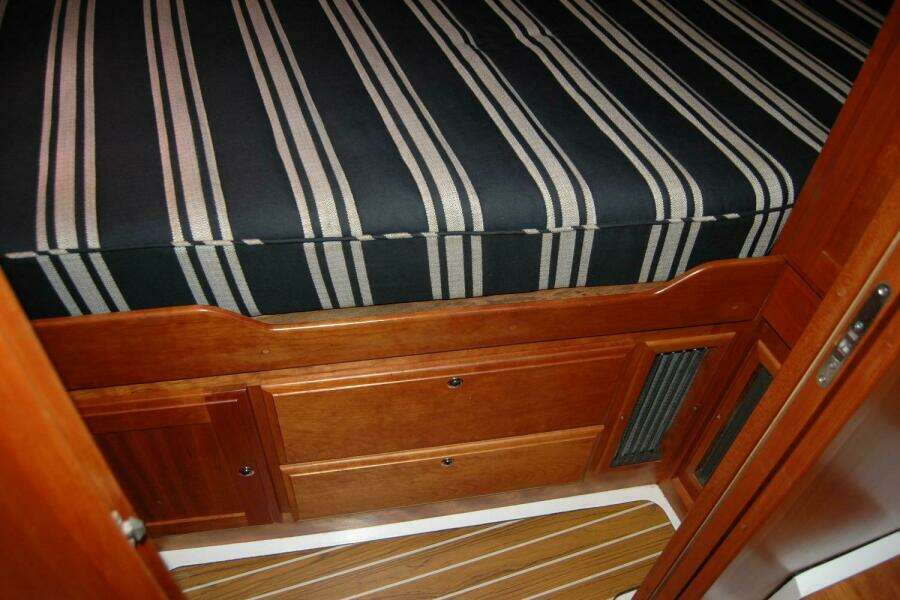 Double D 37ft Back Cove Yacht For Sale