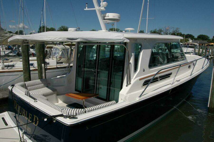 Double D 37ft Back Cove Yacht For Sale