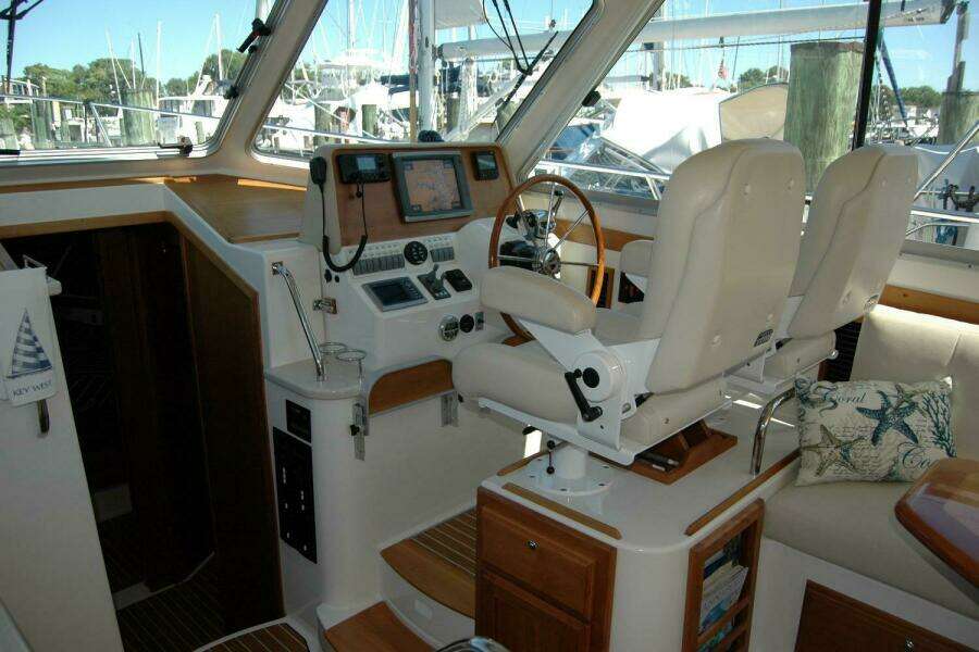 Double D 37ft Back Cove Yacht For Sale