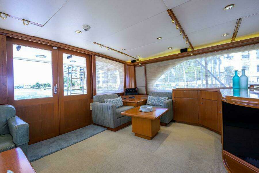 Salon to Port  
