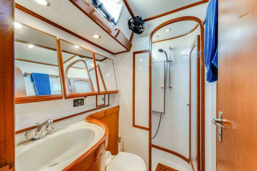 Perfect Symmetry 70ft Hylas Yacht For Sale