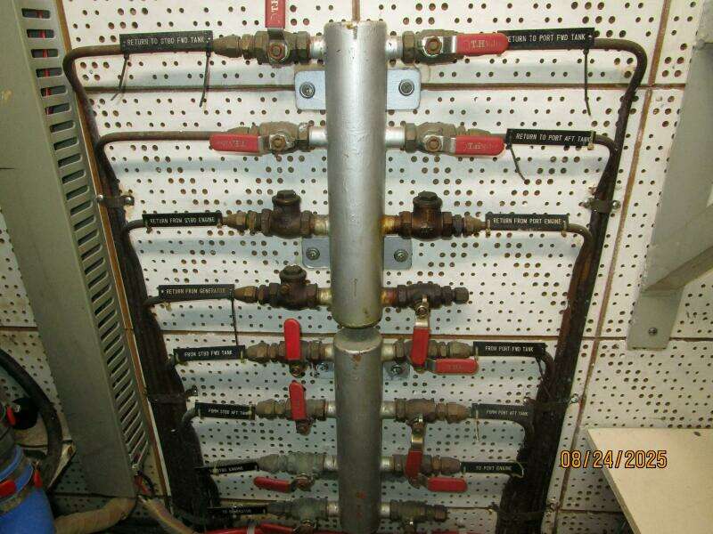 48' DeFever fuel manifold