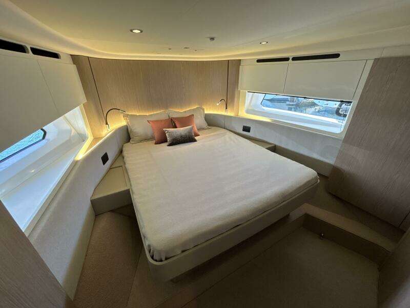 53ft Azimut Yacht For Sale