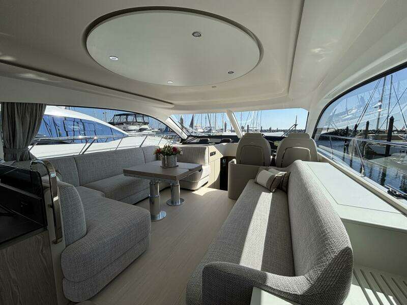 53ft Azimut Yacht For Sale