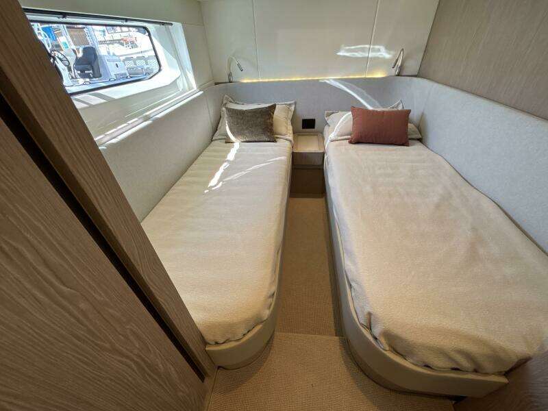 53ft Azimut Yacht For Sale