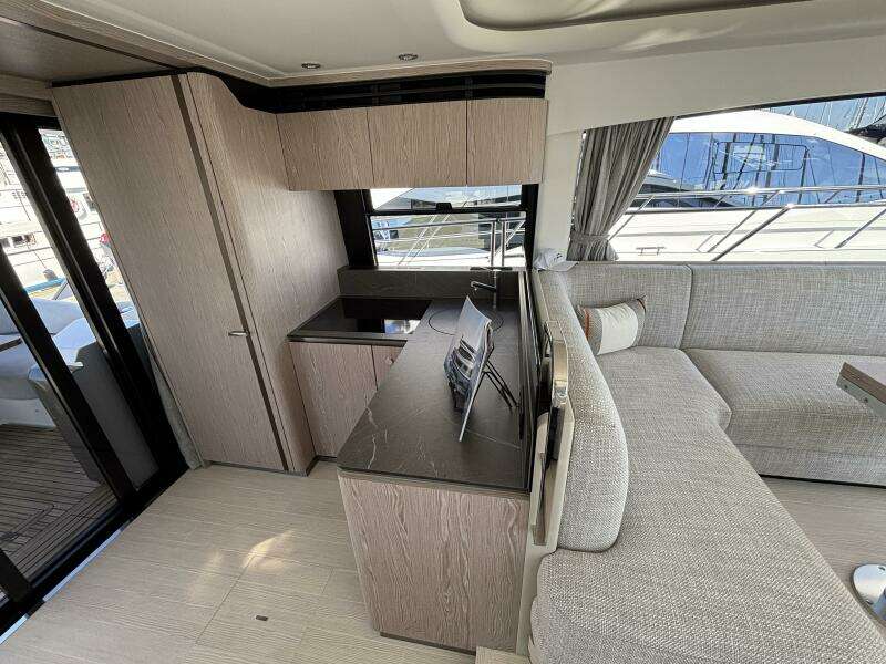 53ft Azimut Yacht For Sale