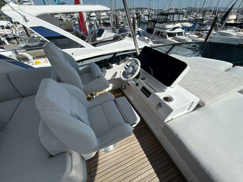53ft Azimut Yacht For Sale