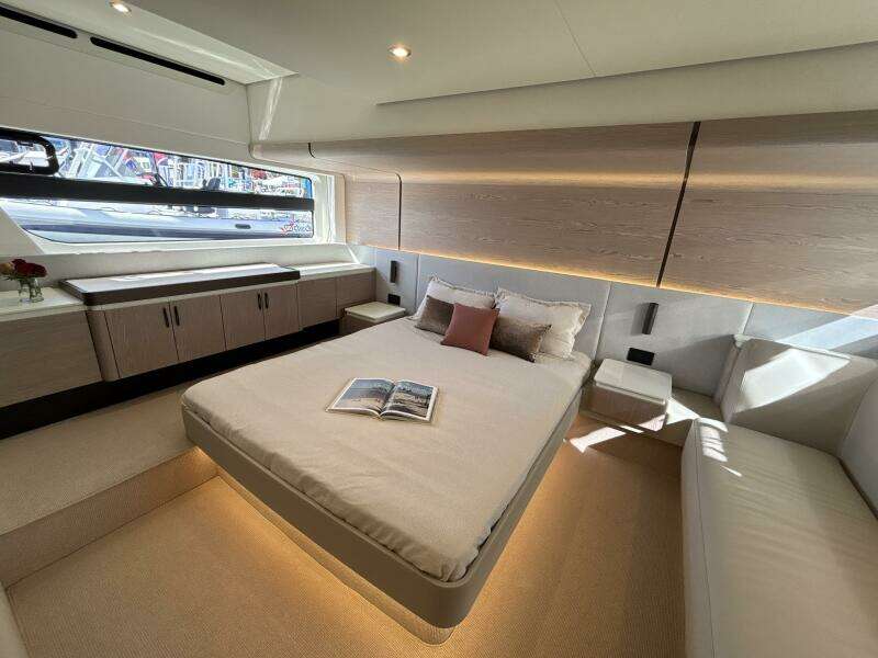 53ft Azimut Yacht For Sale