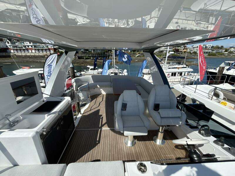 53ft Azimut Yacht For Sale