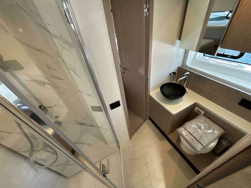53ft Azimut Yacht For Sale
