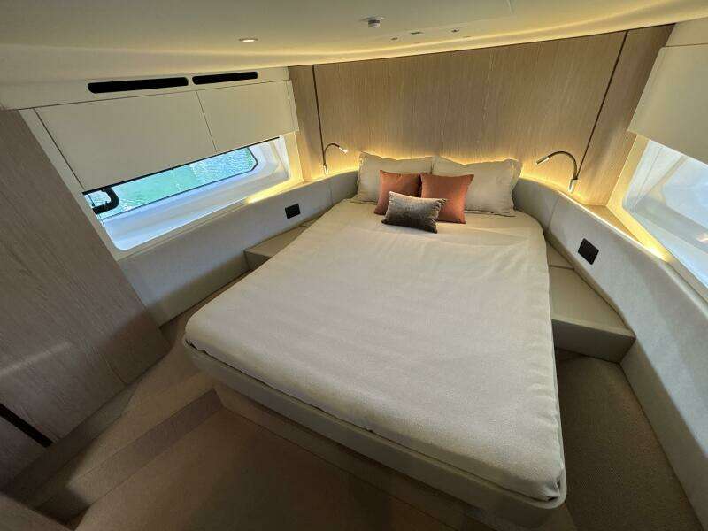 53ft Azimut Yacht For Sale