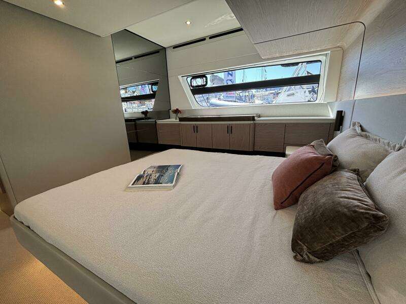 53ft Azimut Yacht For Sale