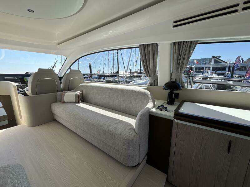 53ft Azimut Yacht For Sale