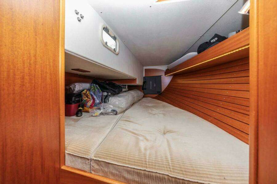 Roniin 31ft Hallberg Rassy Yacht For Sale