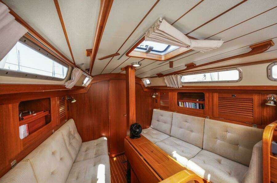 Roniin 31ft Hallberg Rassy Yacht For Sale