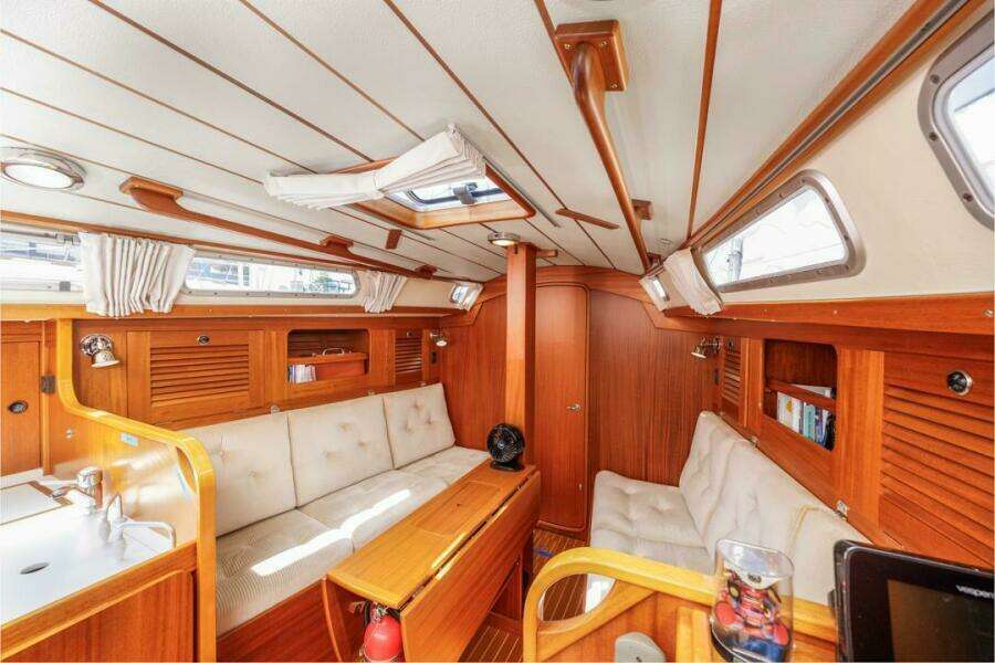 Roniin 31ft Hallberg Rassy Yacht For Sale