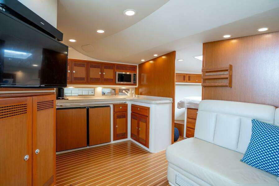KAT S MEOW 40ft Cabo Yacht For Sale