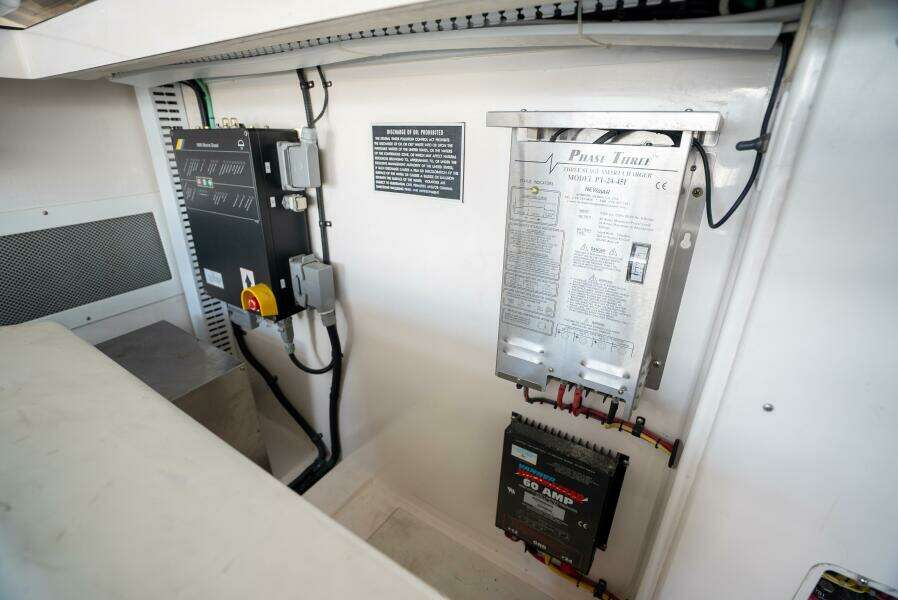 KAT S MEOW 40ft Cabo Yacht For Sale