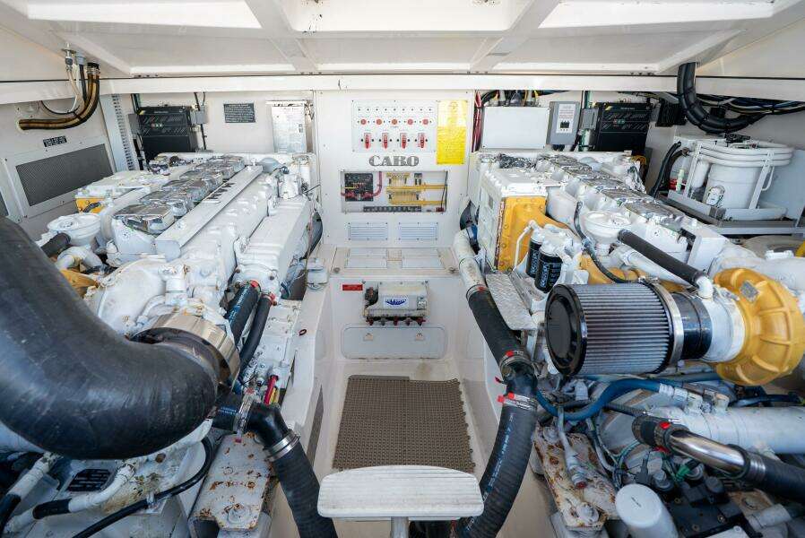 KAT S MEOW 40ft Cabo Yacht For Sale