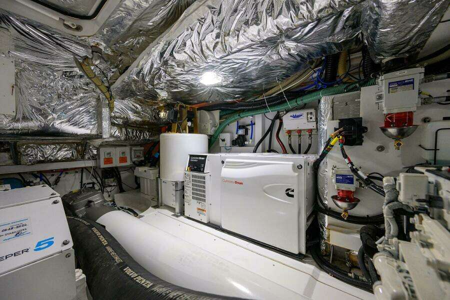 Princess F49 Chill- Engine Room