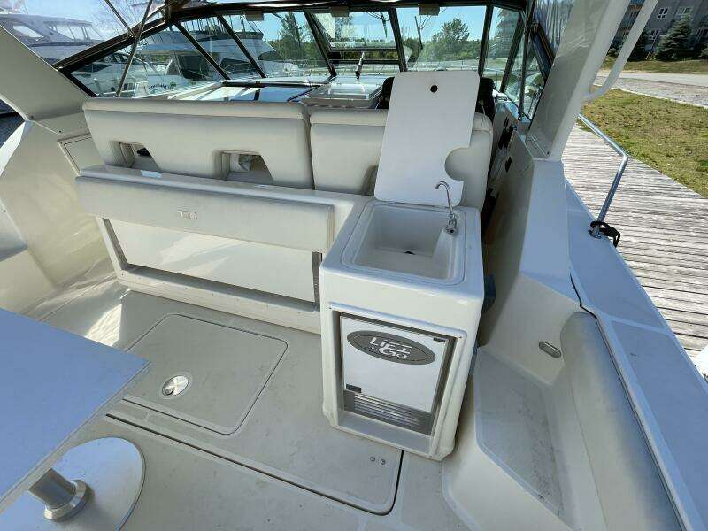 Yachts of Fun 35ft Tiara Yachts Yacht For Sale