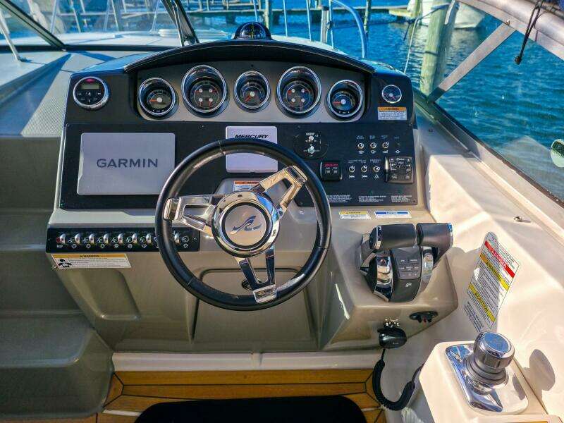 31ft Sea Ray Yacht For Sale