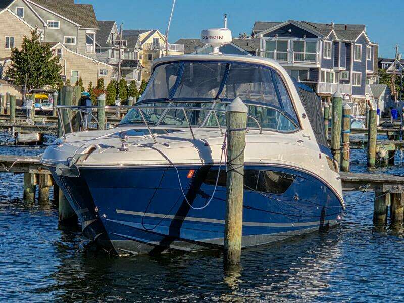 31ft Sea Ray Yacht For Sale