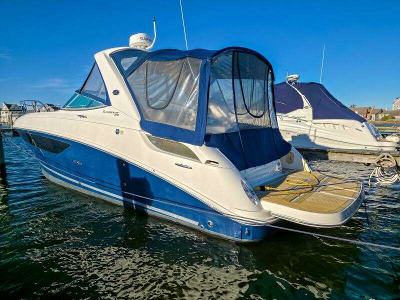 31ft Sea Ray Yacht For Sale