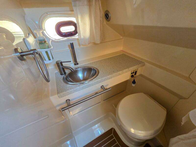 31ft Sea Ray Yacht For Sale