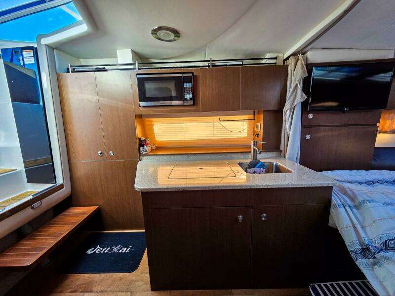 31ft Sea Ray Yacht For Sale