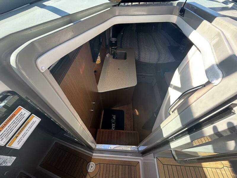 31ft Sea Ray Yacht For Sale