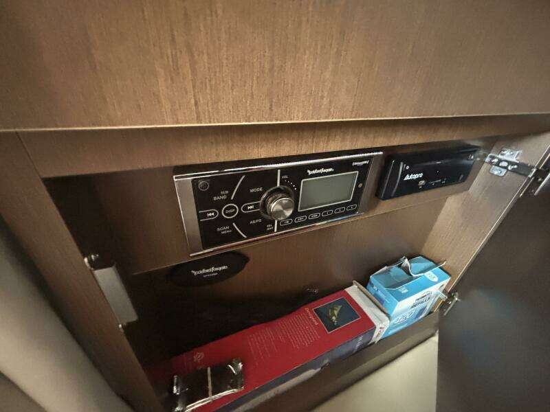 31ft Sea Ray Yacht For Sale